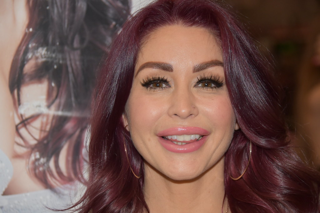 Monique Alexander Bio, Age, Career, Net Worth, Height, Education, Boyfriend & More