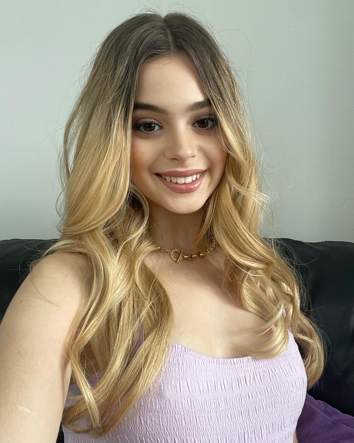 Molly Little Bio, Age, Career, Net Worth, Height, Education, Boyfriend & More