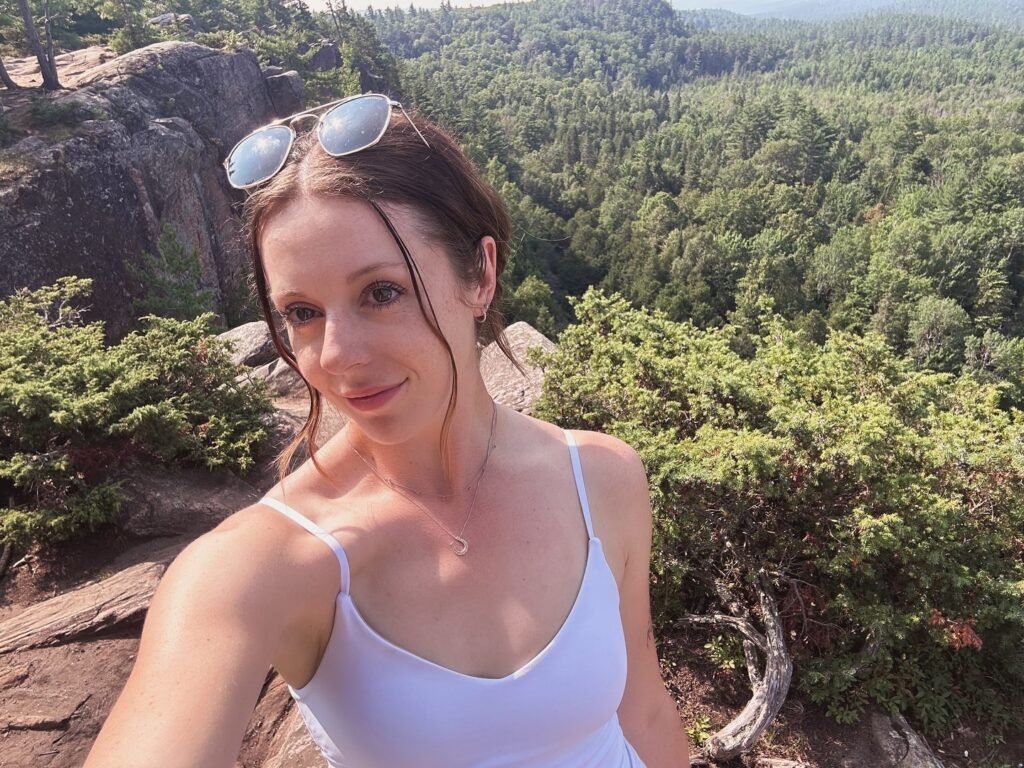 Nadia Foxx Bio, Age, Career, Net Worth, Height, Education,