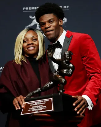 Lamar Jackson Girlfriend, Age, Height, Weight, Net Worth And More