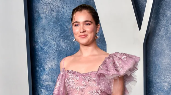 Haley Lu Richardson Height